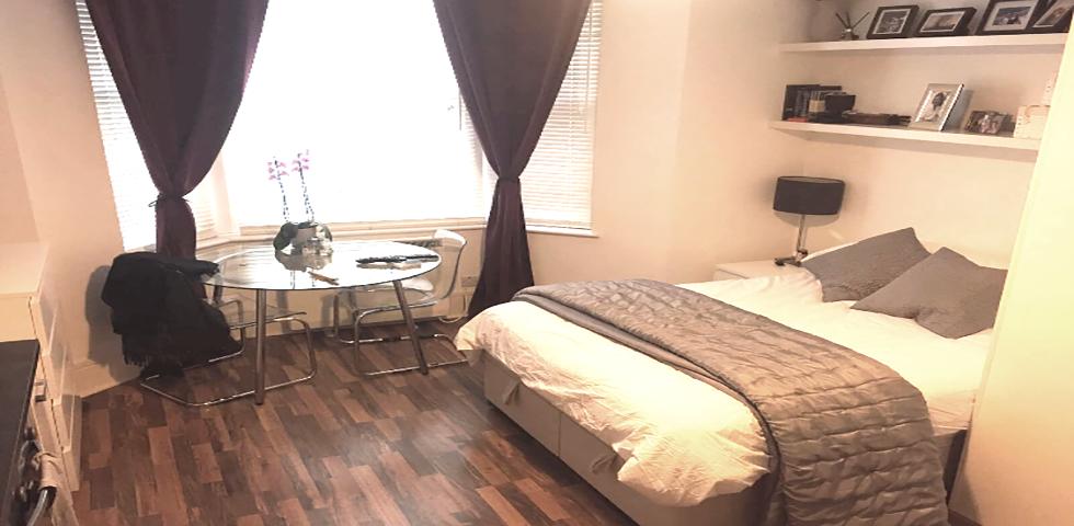 			UNDER OFFER , Studio Apartment, 1 bath, 1 reception Apartment			 Sherriff Road, WEST HAMPSTEAD